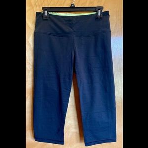 Victoria Sport Knockout Capri Tight